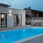 Perle Villa Pola